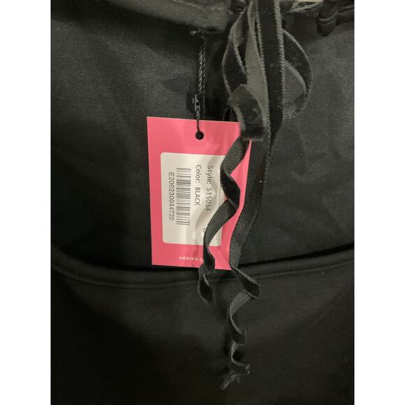 NWT Edikted Isabetta Tie Front Top Stretch Size Small Sleeveless - Picture 5 of 6